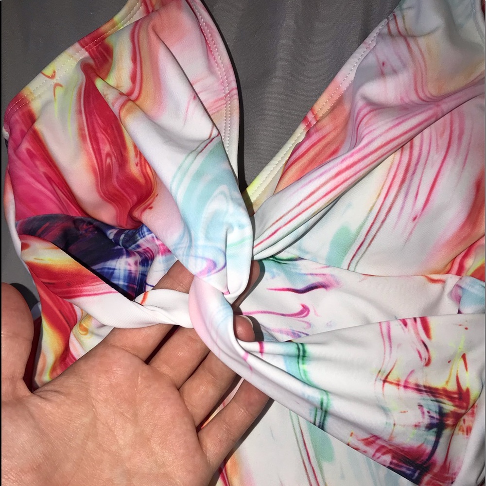 One Piece bathing suit - Picture 2 of 2